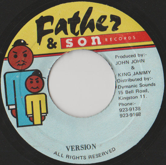 Gregory Isaacs : She Doesn't Want Me To Be Her Man (7", Single)
